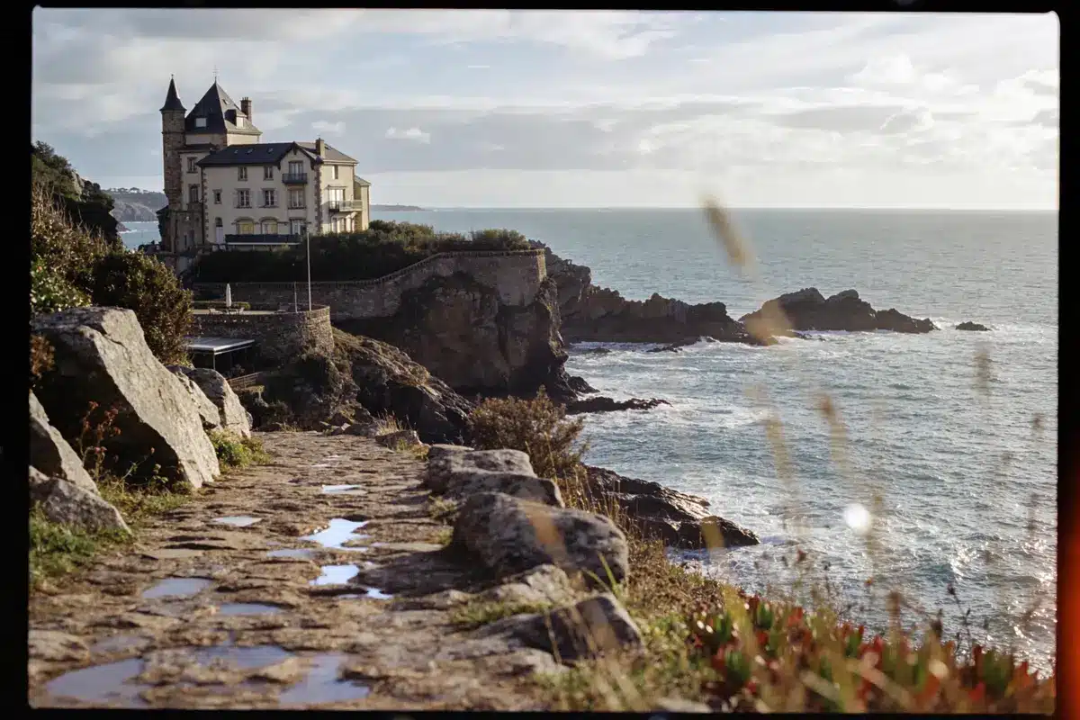 Découvrez le Domaine de Rochevilaine Hotel : Luxe à Billiers !