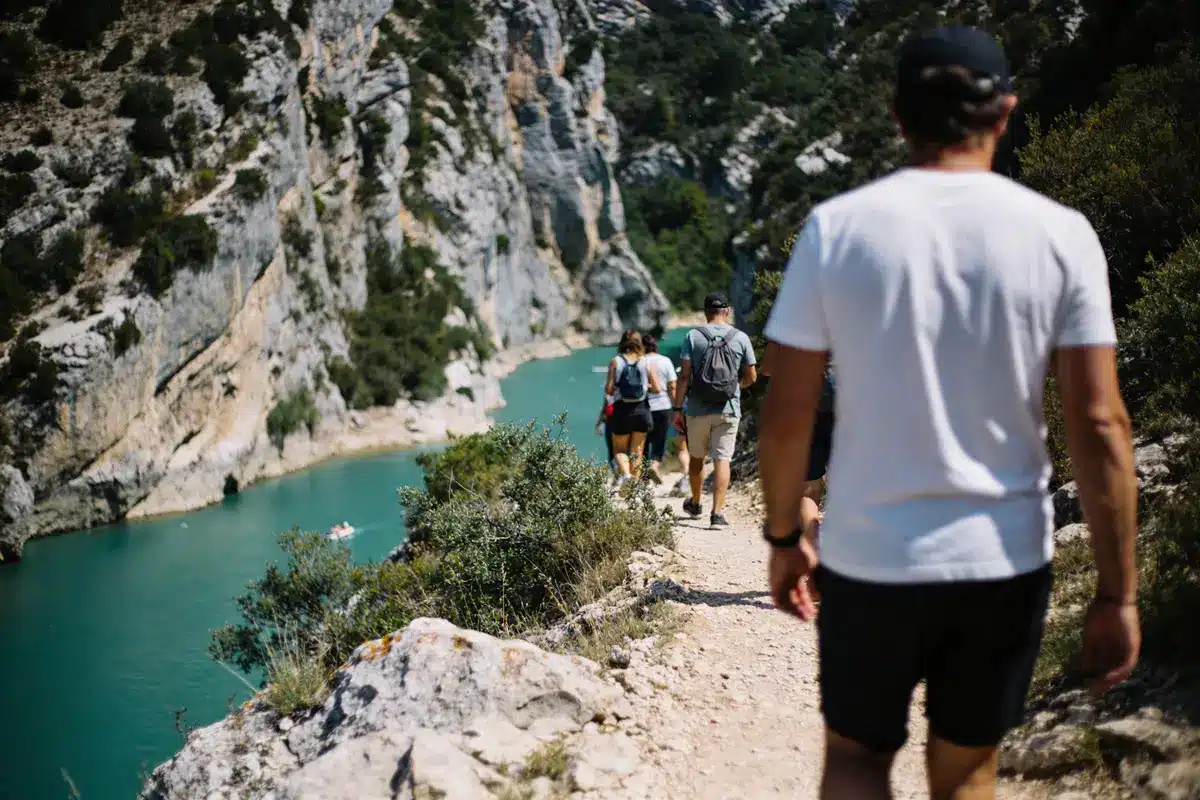 Gorges du Verdon Randonnée : Découvrez les 15 Meilleurs Sentiers !